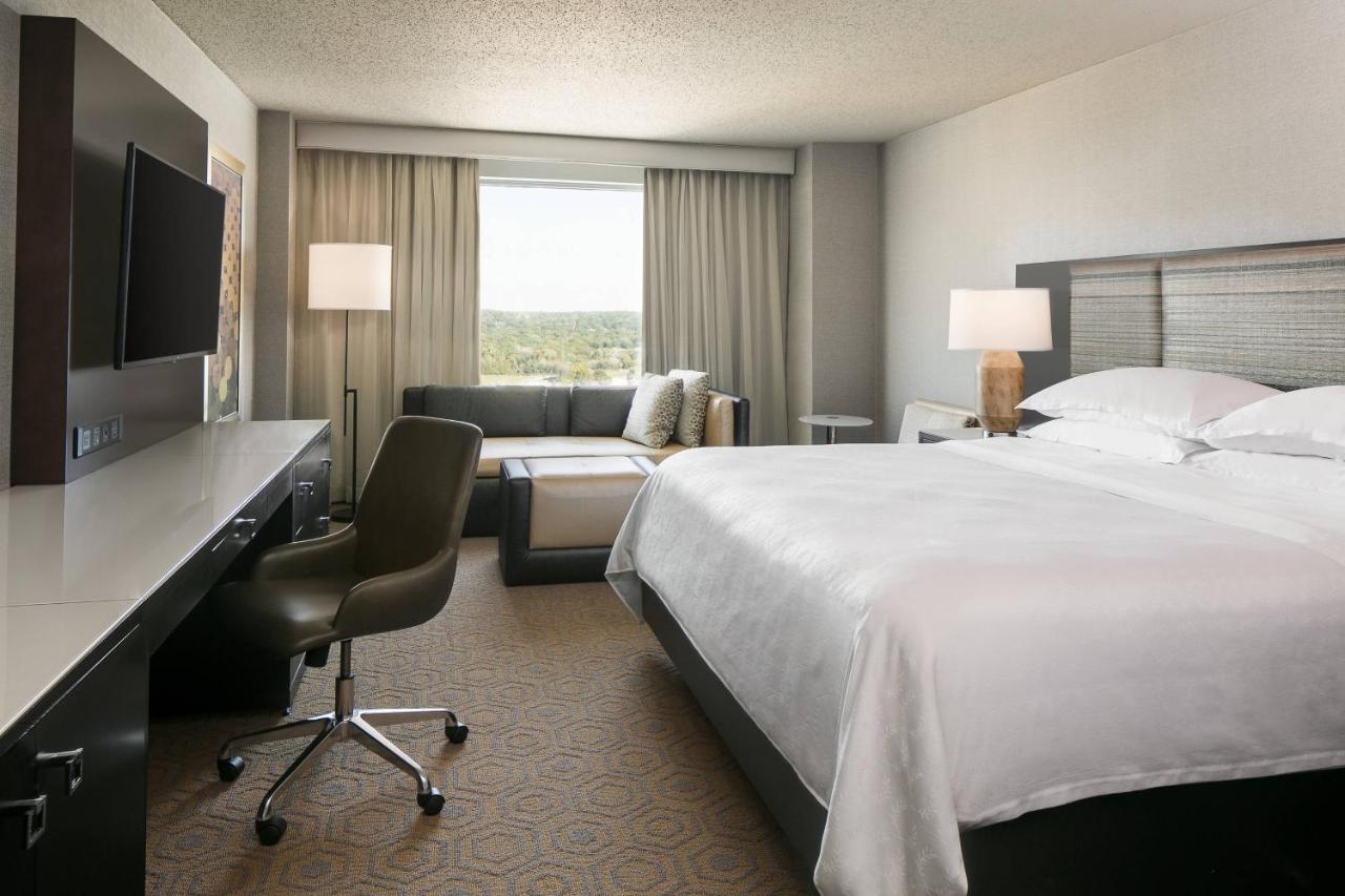 Sheraton Overland Park Hotel At The Convention Center Экстерьер фото