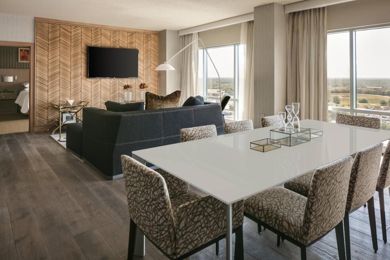 Sheraton Overland Park Hotel At The Convention Center Экстерьер фото