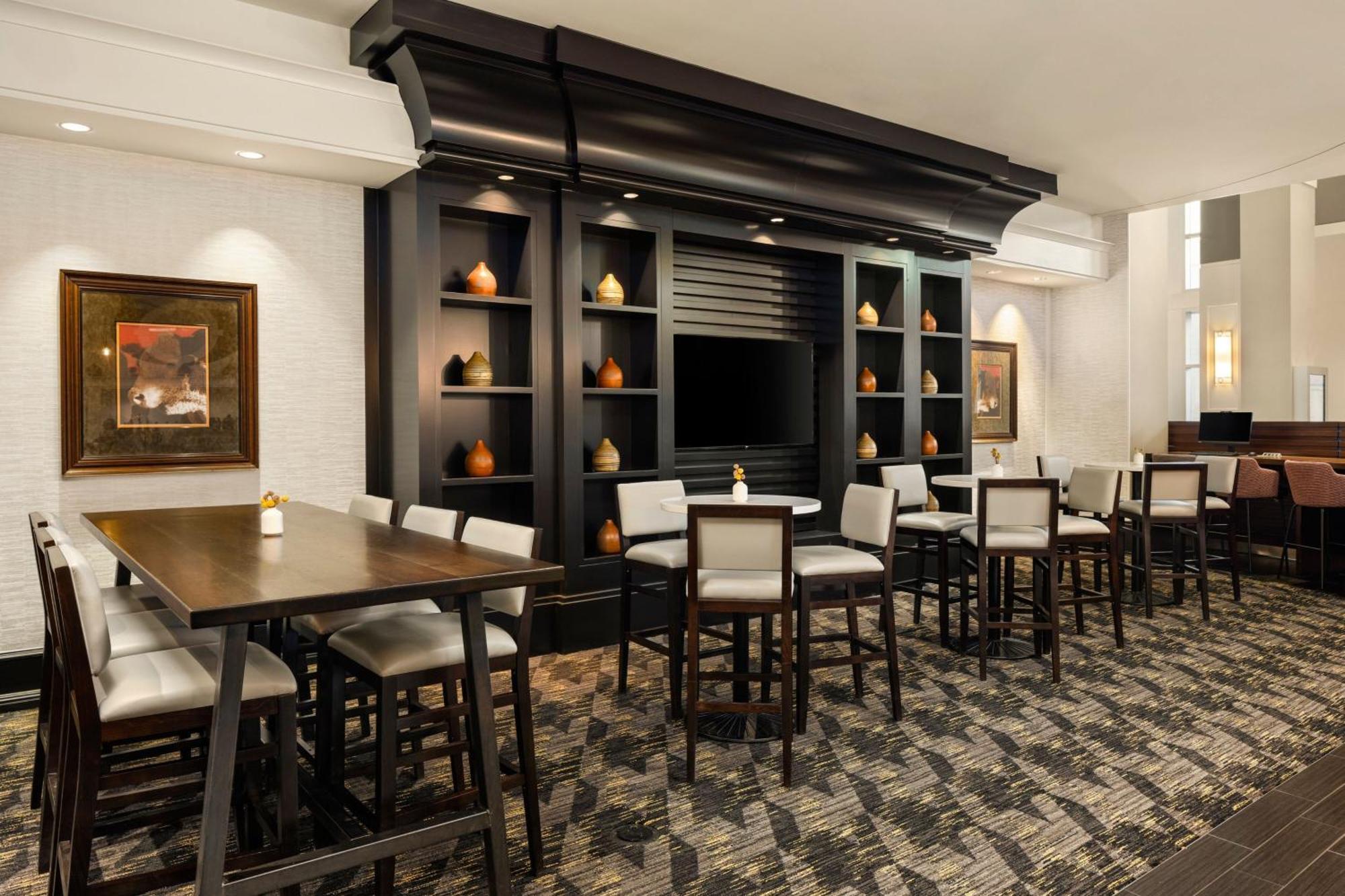 Sheraton Overland Park Hotel At The Convention Center Экстерьер фото