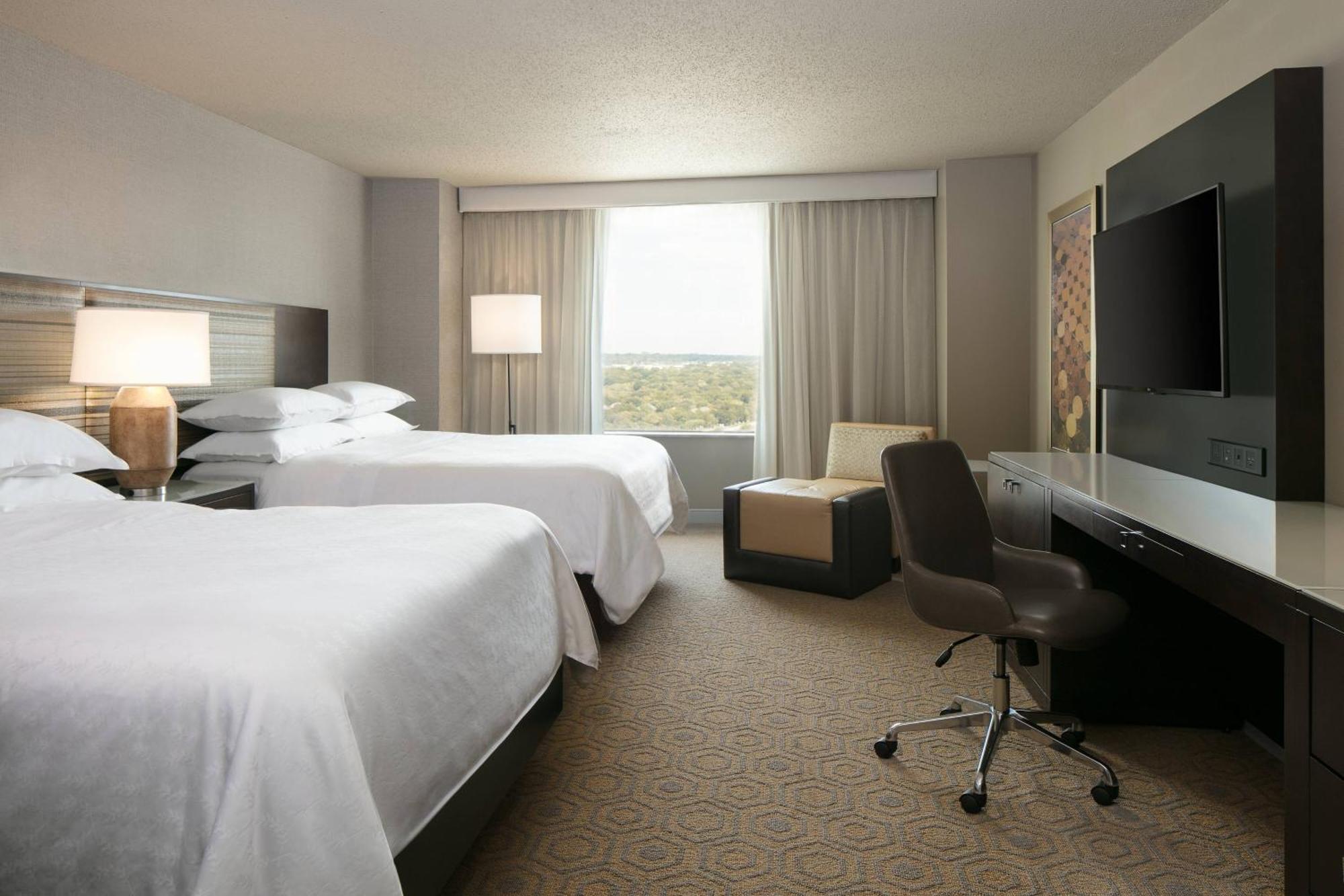 Sheraton Overland Park Hotel At The Convention Center Экстерьер фото
