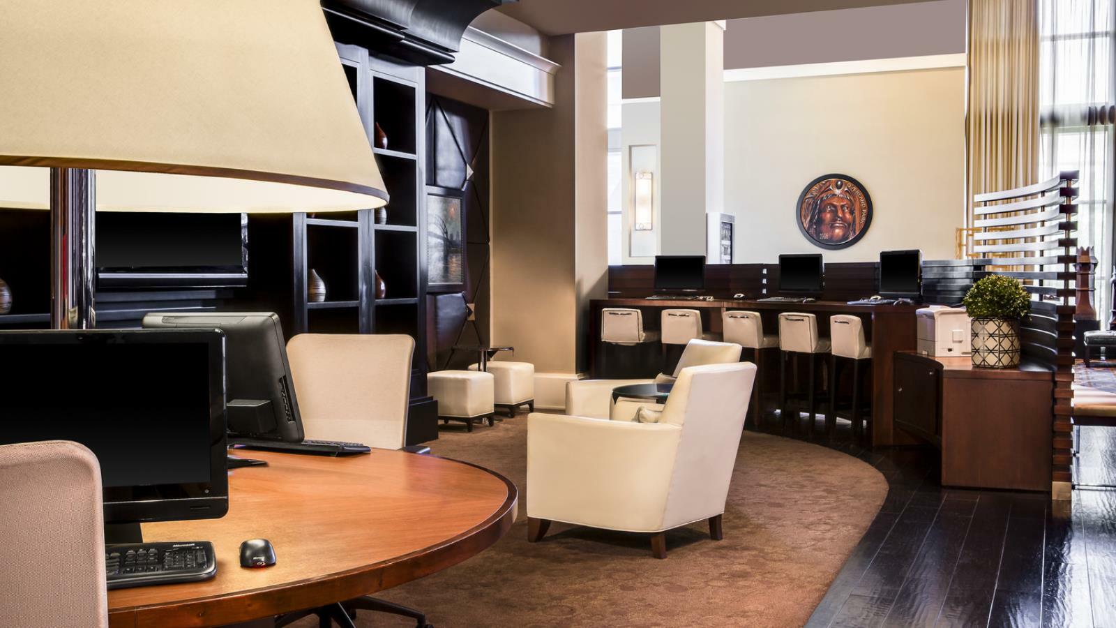 Sheraton Overland Park Hotel At The Convention Center Экстерьер фото