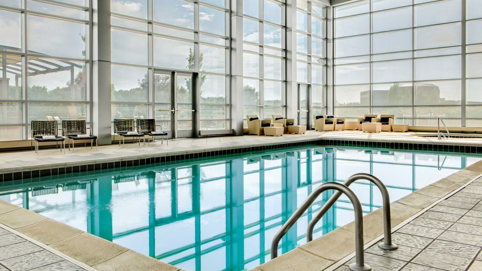 Sheraton Overland Park Hotel At The Convention Center Экстерьер фото